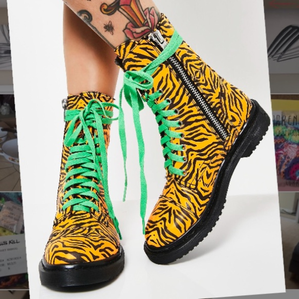 Current Mood Eye Of The Tiger Combat Boots Size 9